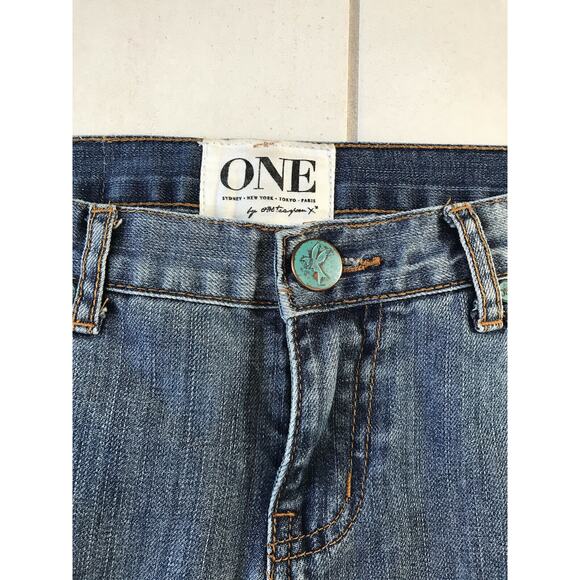 One Teaspoon Awesome Baggies Distressed Crop Jeans - Picture 3 of 11